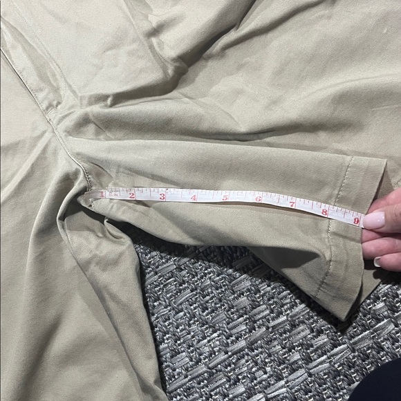 Siegfried & Company | Men’s Size 36 Tan Shorts - Picture 9 of 9